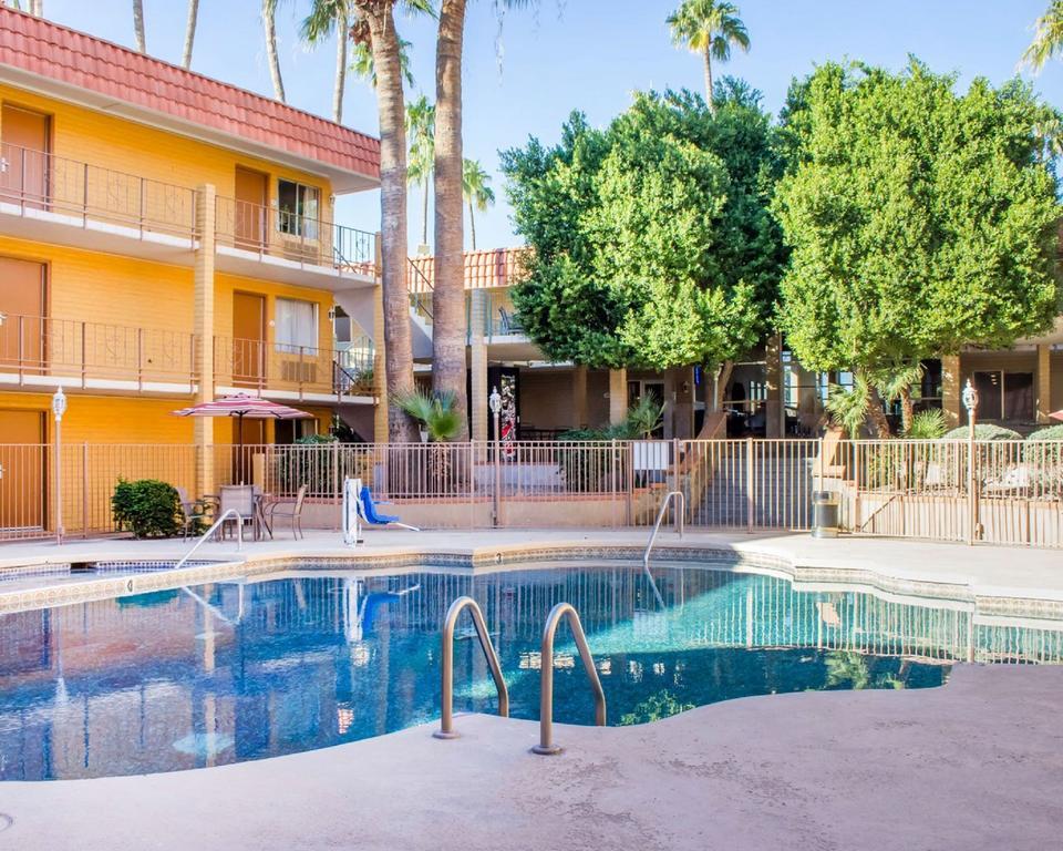 Hotel Ramada By Wyndham Tempe Near Asu Zewnętrze zdjęcie