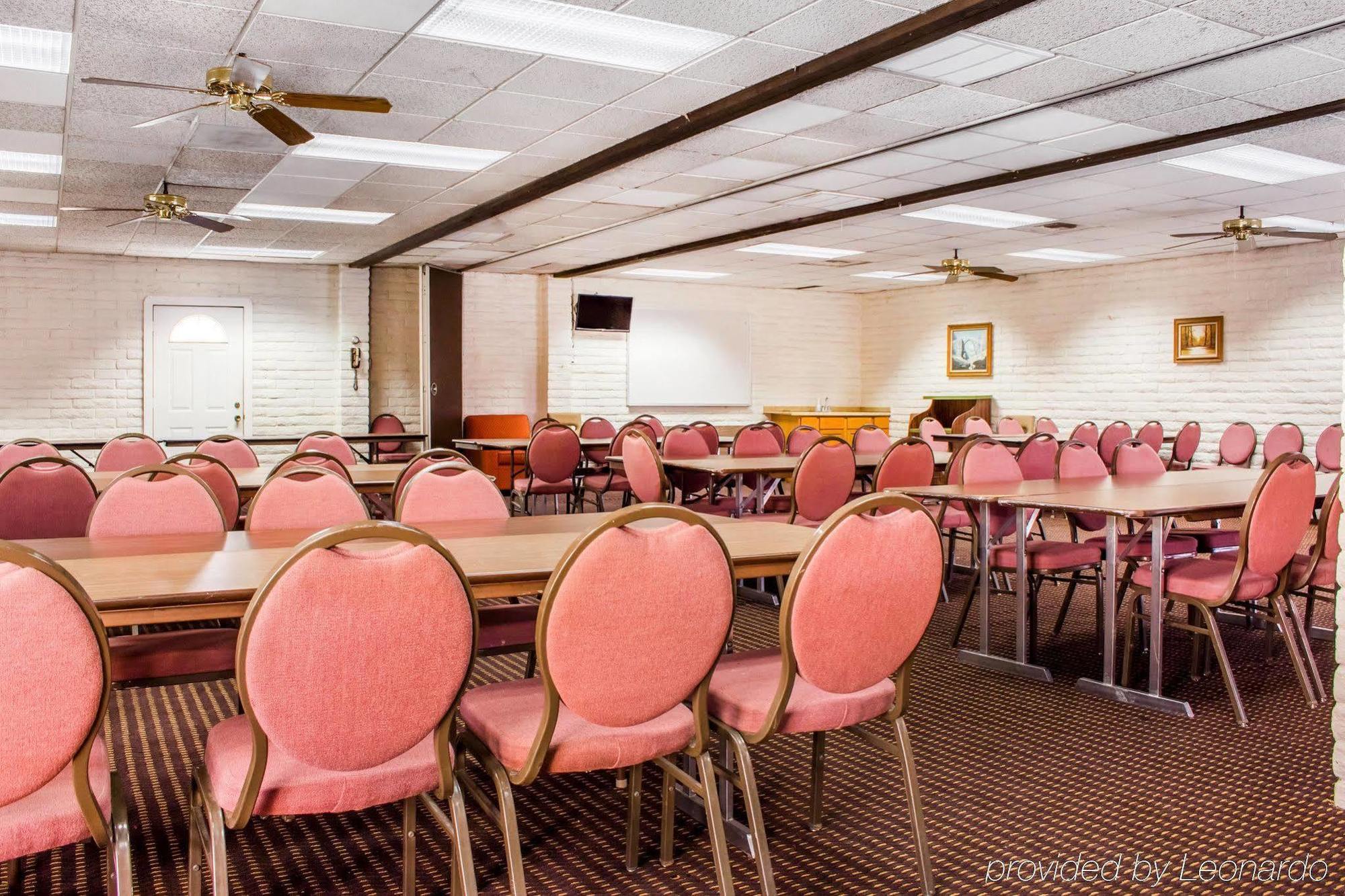 Hotel Ramada By Wyndham Tempe Near Asu Zewnętrze zdjęcie