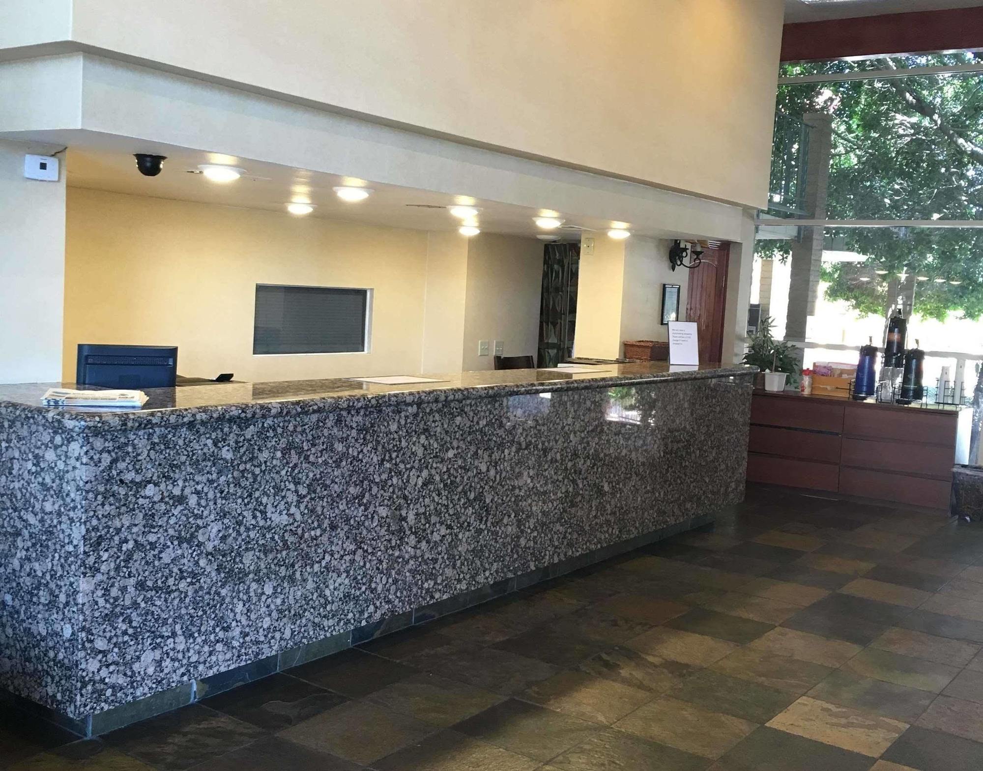 Hotel Ramada By Wyndham Tempe Near Asu Zewnętrze zdjęcie